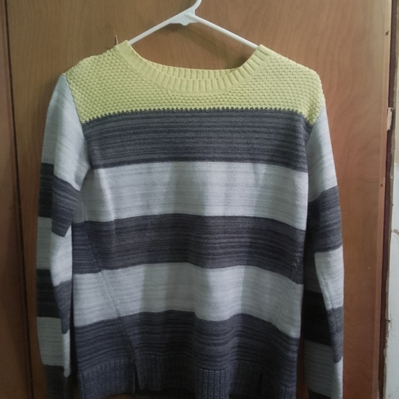 Liz Claiborne Sweaters - Striped Gray and Yellow Women'sLiz Claiborne Knitted Pullover Sweater Size Small
